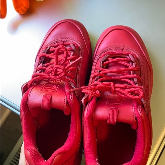 Fila shoes - Picture 3 of 5